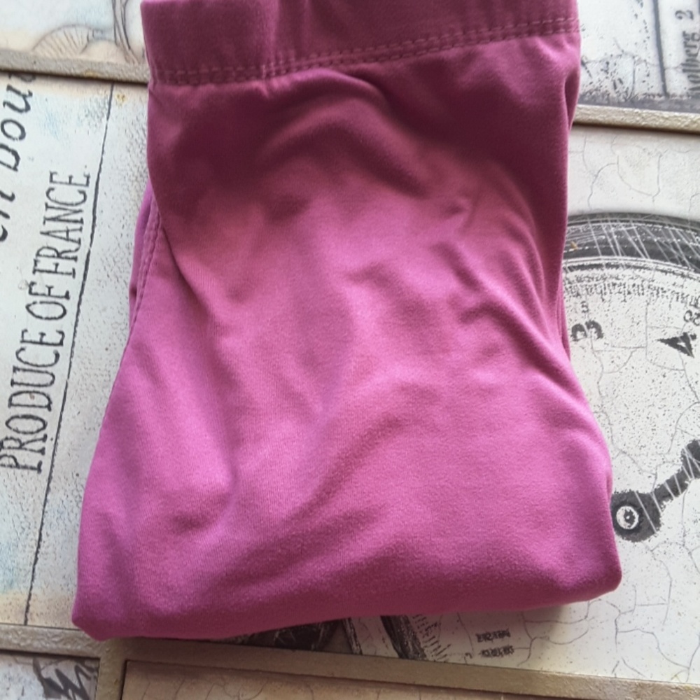 Pink leggings